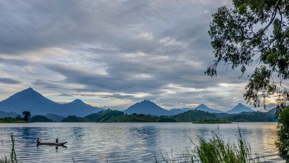 13-day Uganda Rwanda Safari. Lake Mutanda Canoe Ride. Discovery Journeys